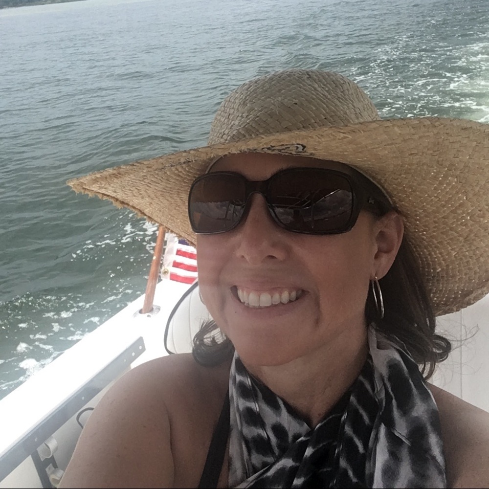 Meet your Posher, Renee
